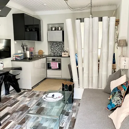 Apollo House Holiday home